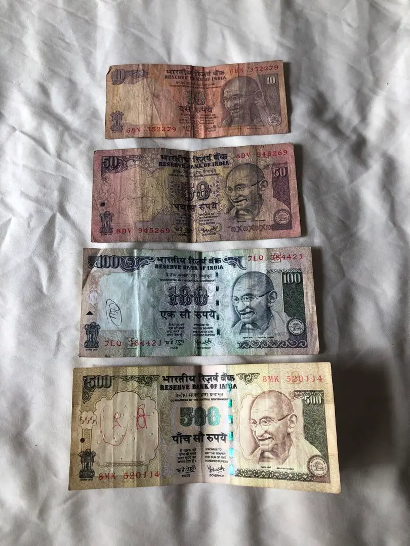 インド旧紙幣 1000ルピー札 ４枚 楽天市場】インド紙幣 1000ルピー 未使用 ピン札 ガンジー 世界