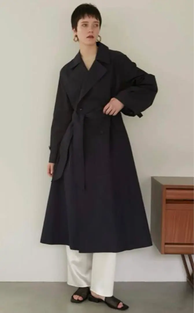 予約販売4月中旬発送】ケープトレンチコート【NAVY】 – ELLIE