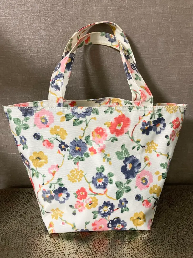 Thumbnail of Mini Tote Bag, Lunch Bag, Floral Pattern, White