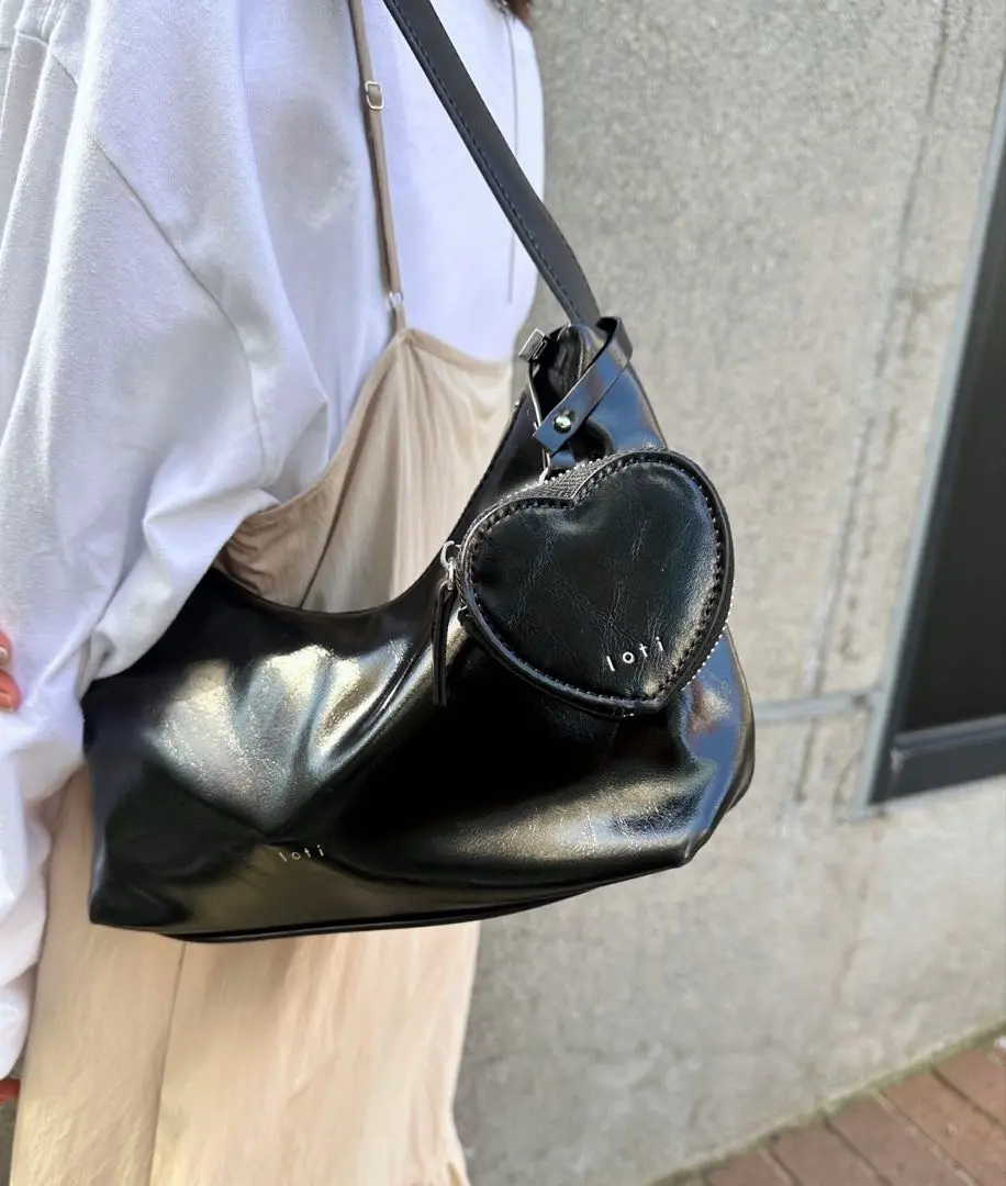 セール】loti ハートポーチ付きホーボーBAG（トートバッグ
