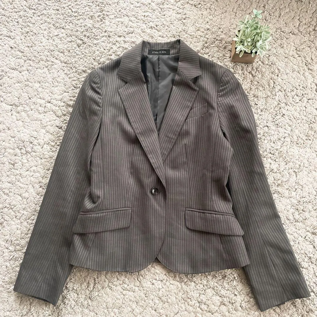 Thumbnail of STYLE H SUITS - Tailored Jacket - Size 9 - Striped - Gray