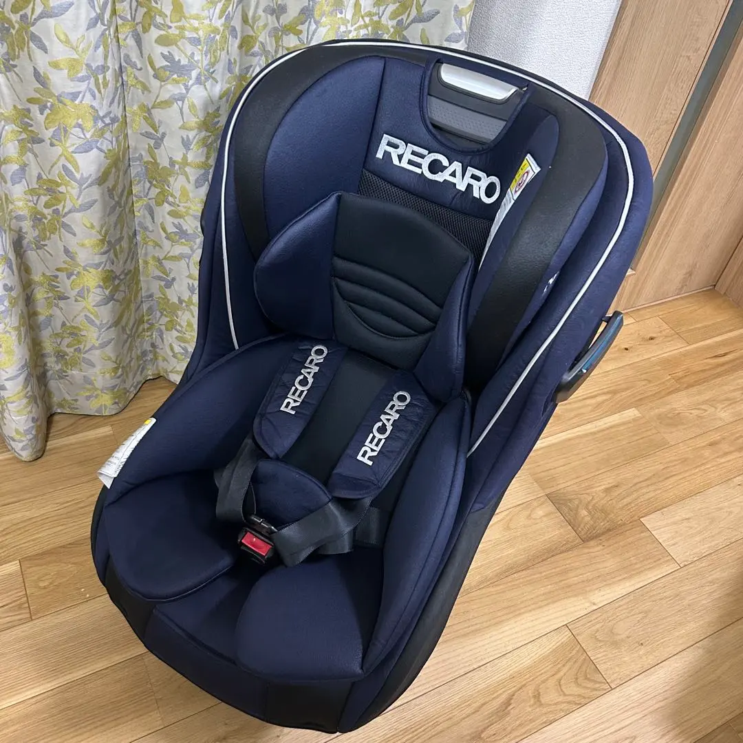 レカロ07　RECARO　ネイビー レカロ LX-M！ ネイビーブルーの総本革で仕上げました。 ロゴは