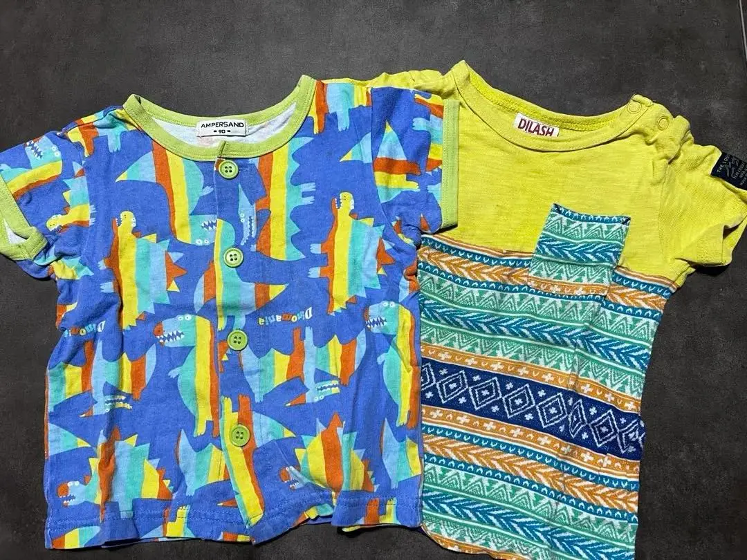 Thumbnail of Dinosaur Pattern and Geometric Pattern T-shirt Set - Size 90