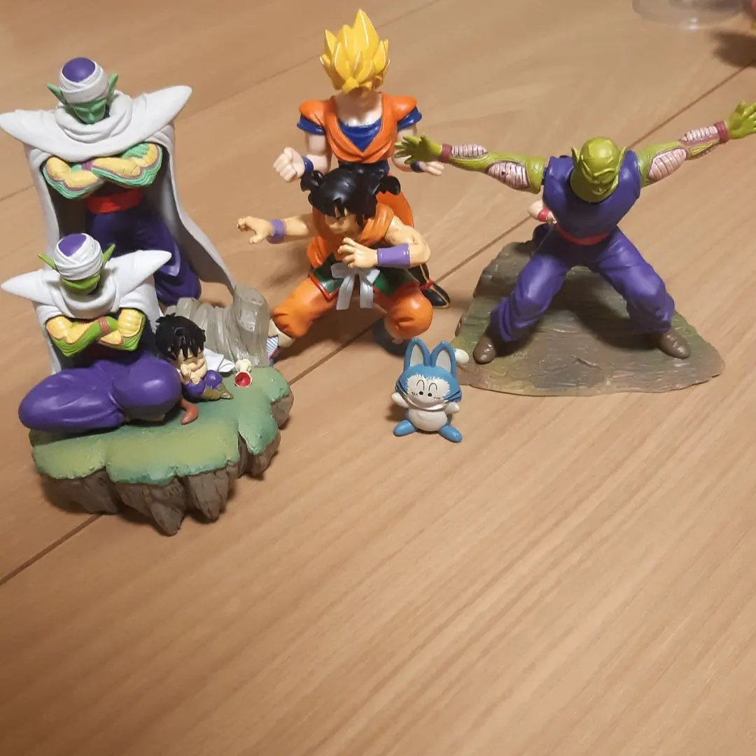 Thumbnail of Dragon Ball figure set