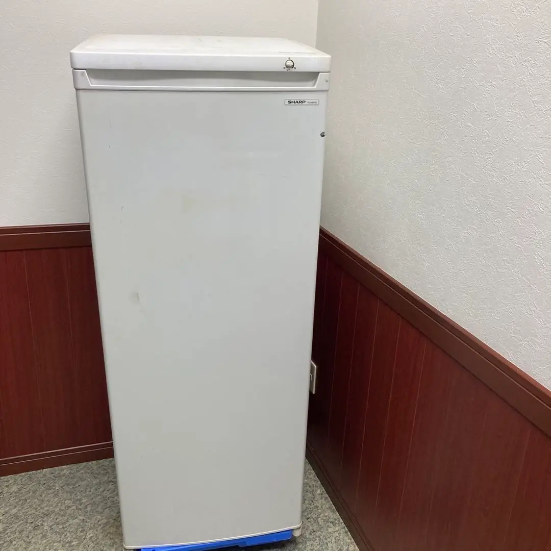 確約済)大容量冷凍庫❗SHARP 1ドア冷凍庫 FJ-HS17X-W 2018年製 167L
