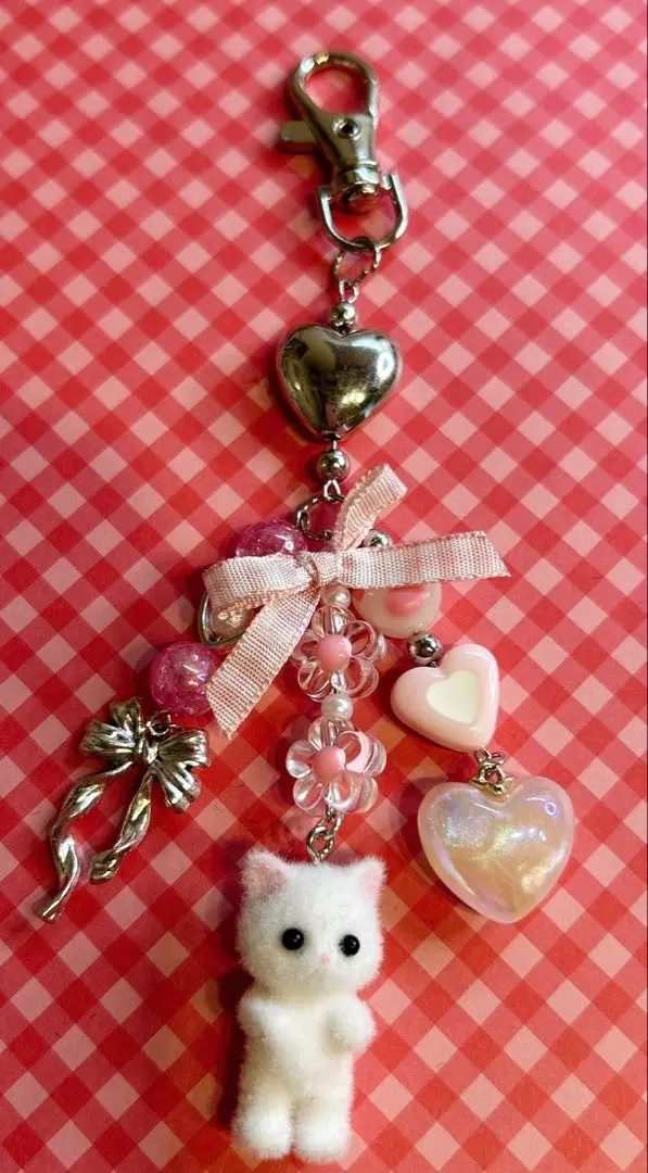 Thumbnail of White Cat Keychain - Pink - 14