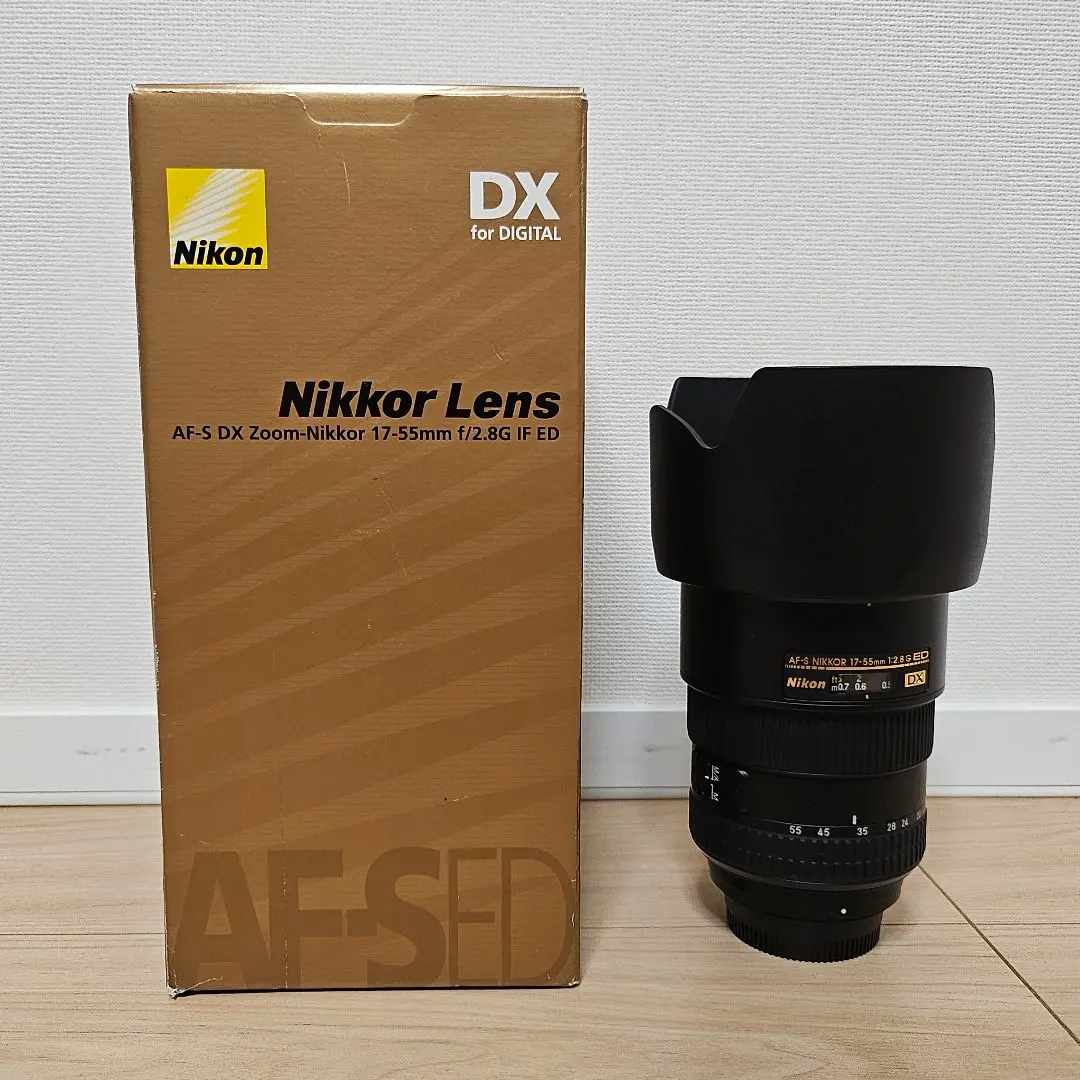 【訳あり】AF-S DX Nikkor 17-55mm 1:2.8G ED Amazon.com : Nikon AF-S DX NIKKOR 17-55mm f/2.8G IF-ED Zoom