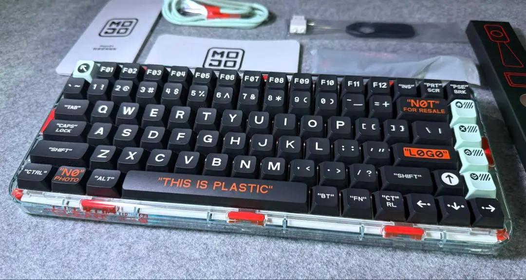 MelGeek Mojo84 プラスチック シースルー、カスタム