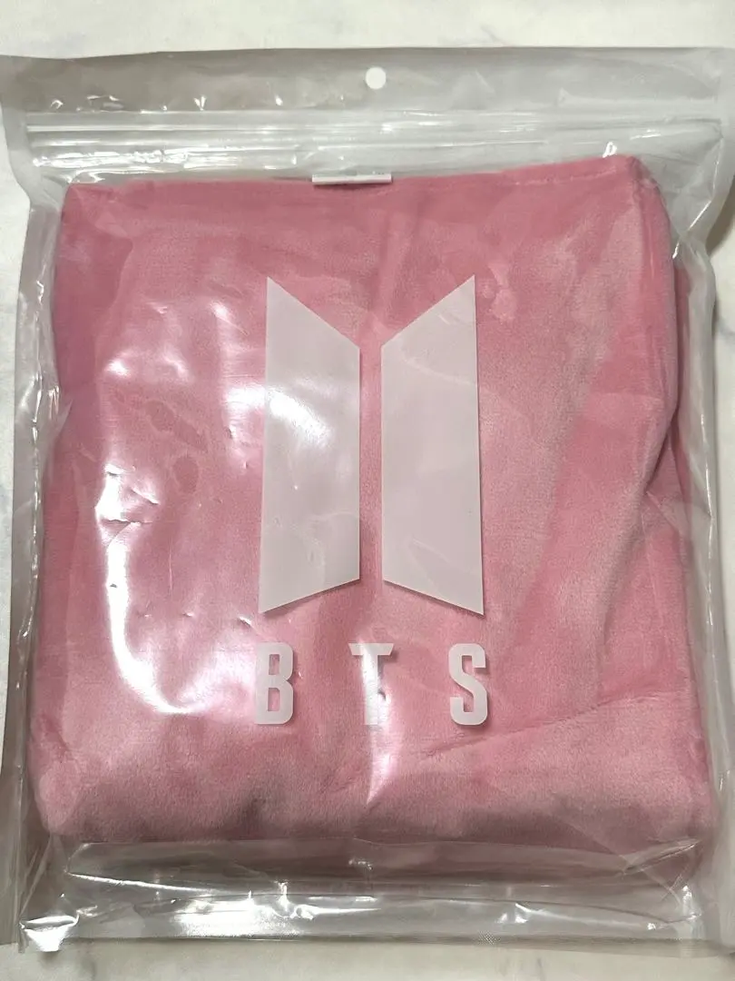 防弾少年団(BTS) - ラッキーボックス ブランケット♡クッション♡ホソクTシャツ ❣️BTS J-HOPE グッズセット Tシャツ＆ドングリキ－リング