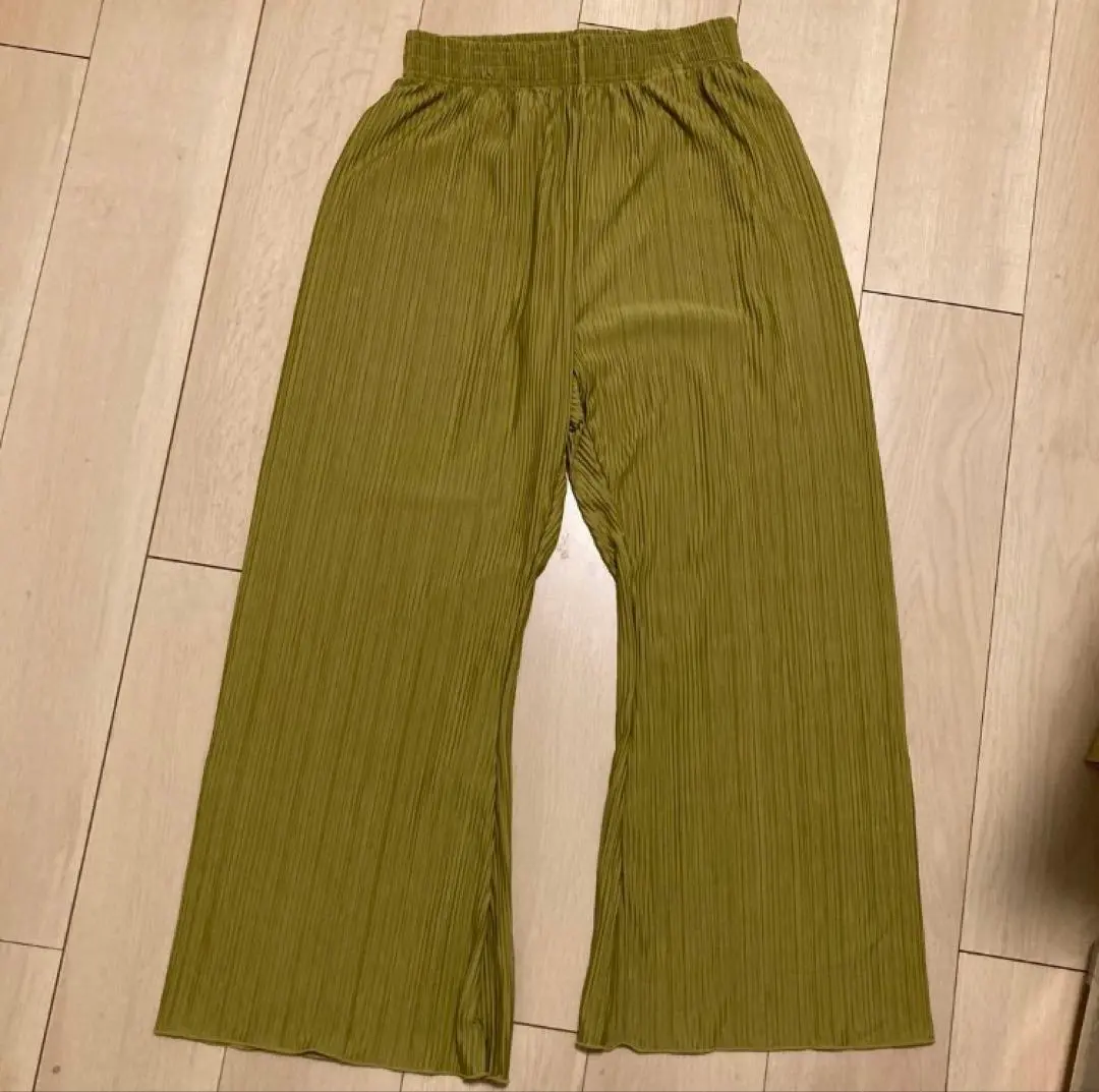 Thumbnail of Women's Pleated Pants