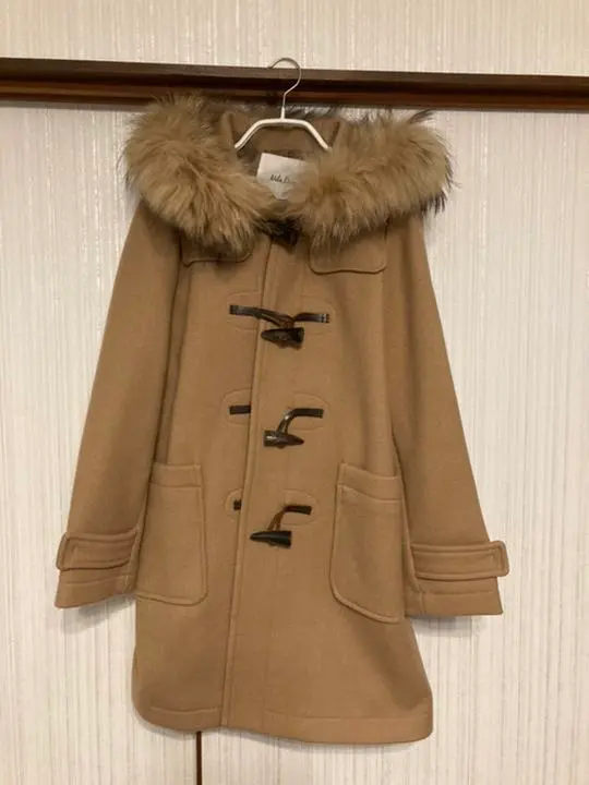 美品　ミラオーウェン　エコムートン ファー ダッフルコート フード付　牛革ループ ムートンダッフルコート – MINIMAL WARDROBE（ミニマルワード