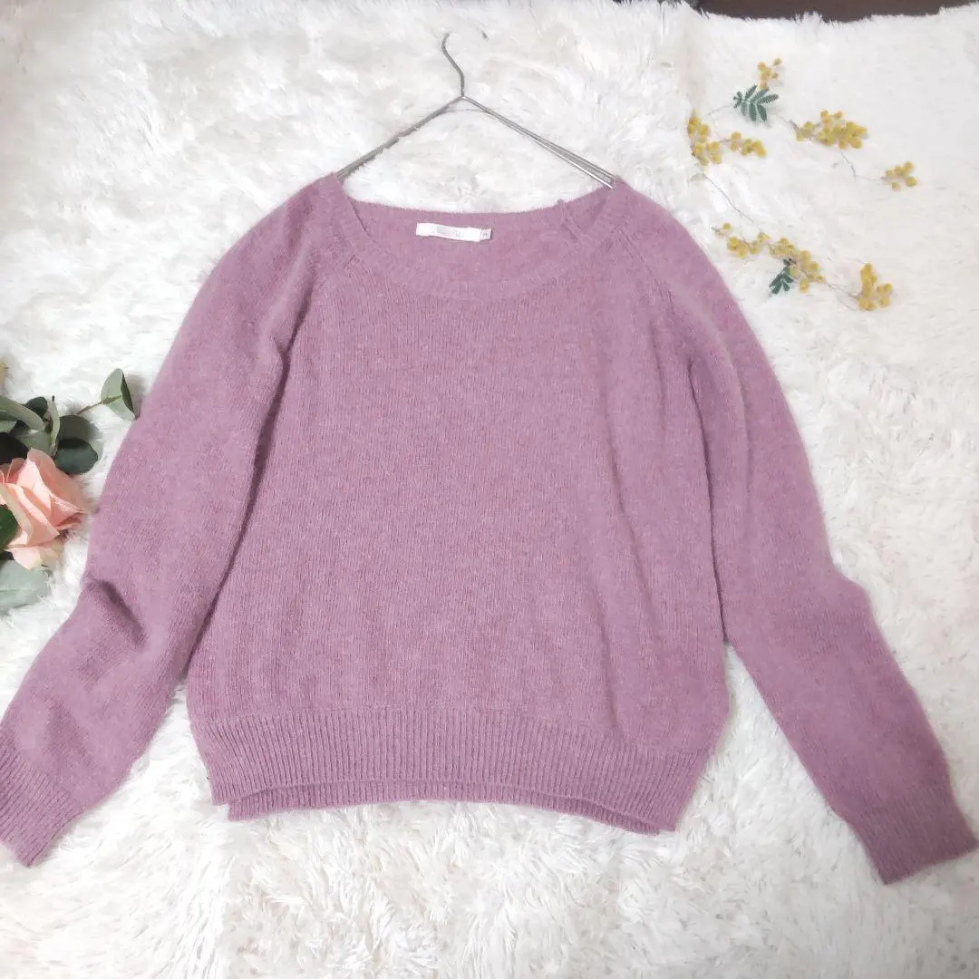 Thumbnail of COCO DEAL - M, Pink, Long Sleeve Knit, 15% Angora, Cute, Side Slits