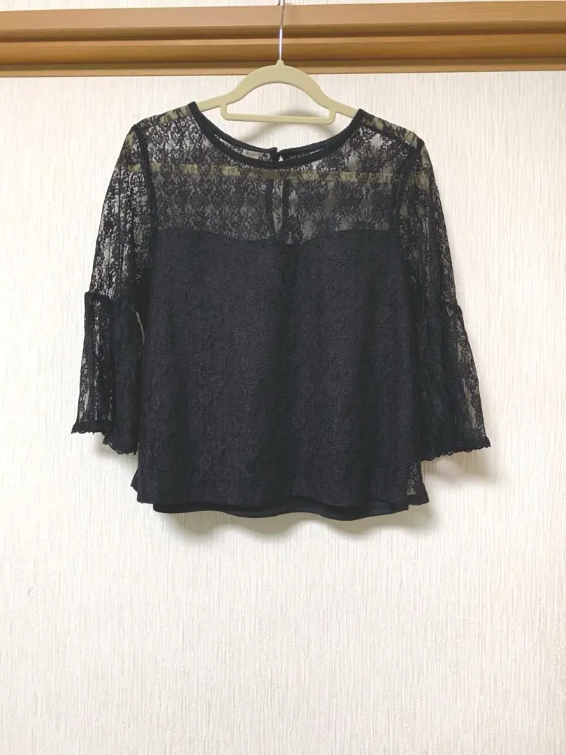 Thumbnail of NICE CLAUP ⭐️ Wrinkle-resistant 3/4 sleeve frilled floral lace cut-and-sew ⭐️ Black