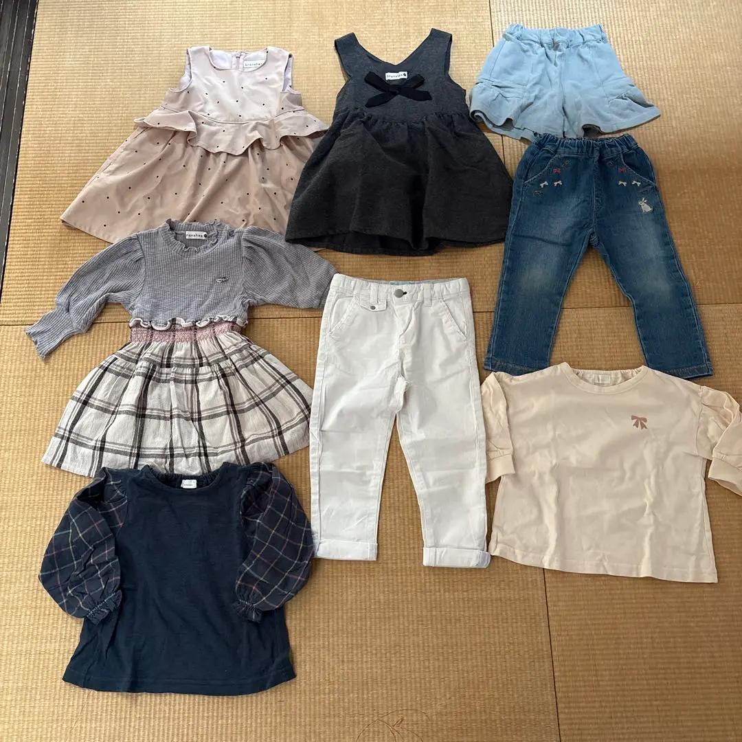 Thumbnail of 90 size kids clothes, set of 8 items