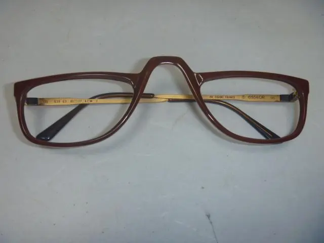 依視路 FRANCE ESSILOR 無鏡片古董 法國 的縮圖