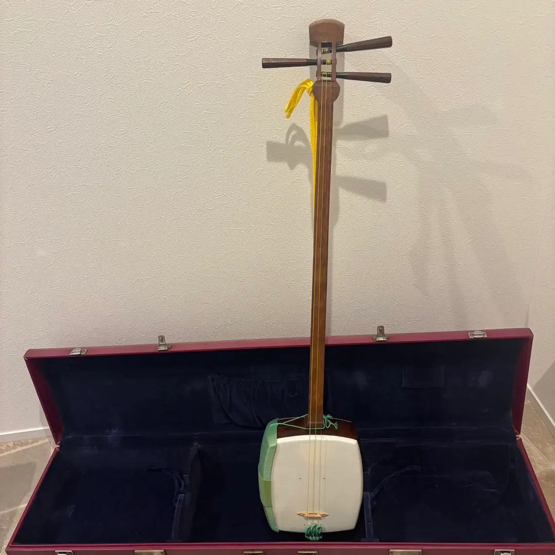 Thumbnail of Shamisen body, white/green, with case
