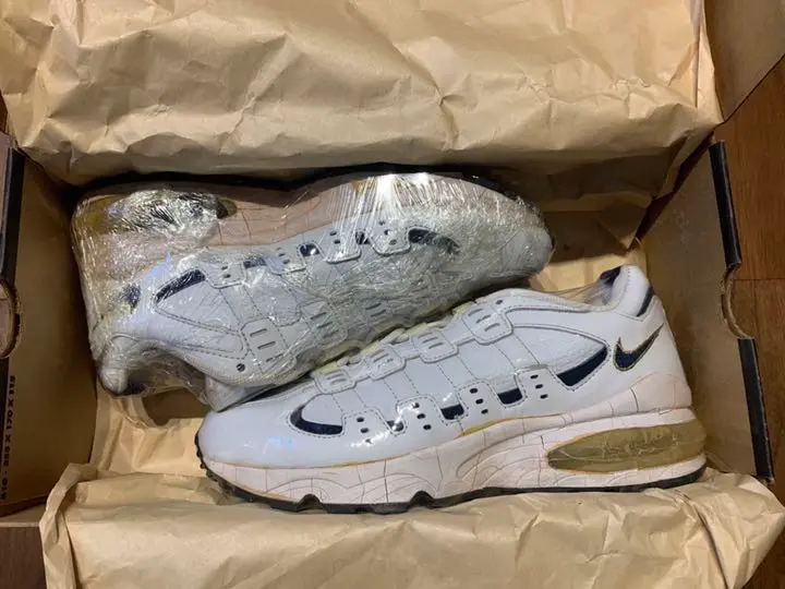 【とっとこ】Nike Air Burst 2 スニーカー サイズ8 20221122015437-0.webp