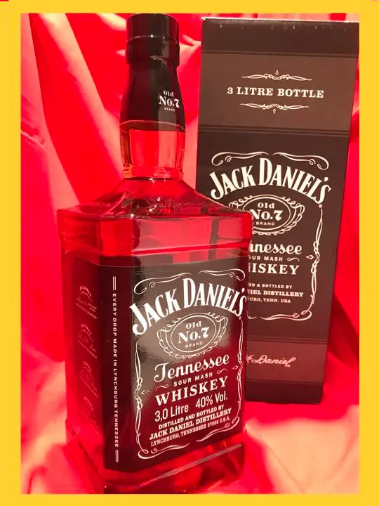 ジャックダニエル　空ビン　⑥本　3000ml 生産終了 ジャックダニエル 空ビン ⑥本 3000ml 生産終了 - メルカリ