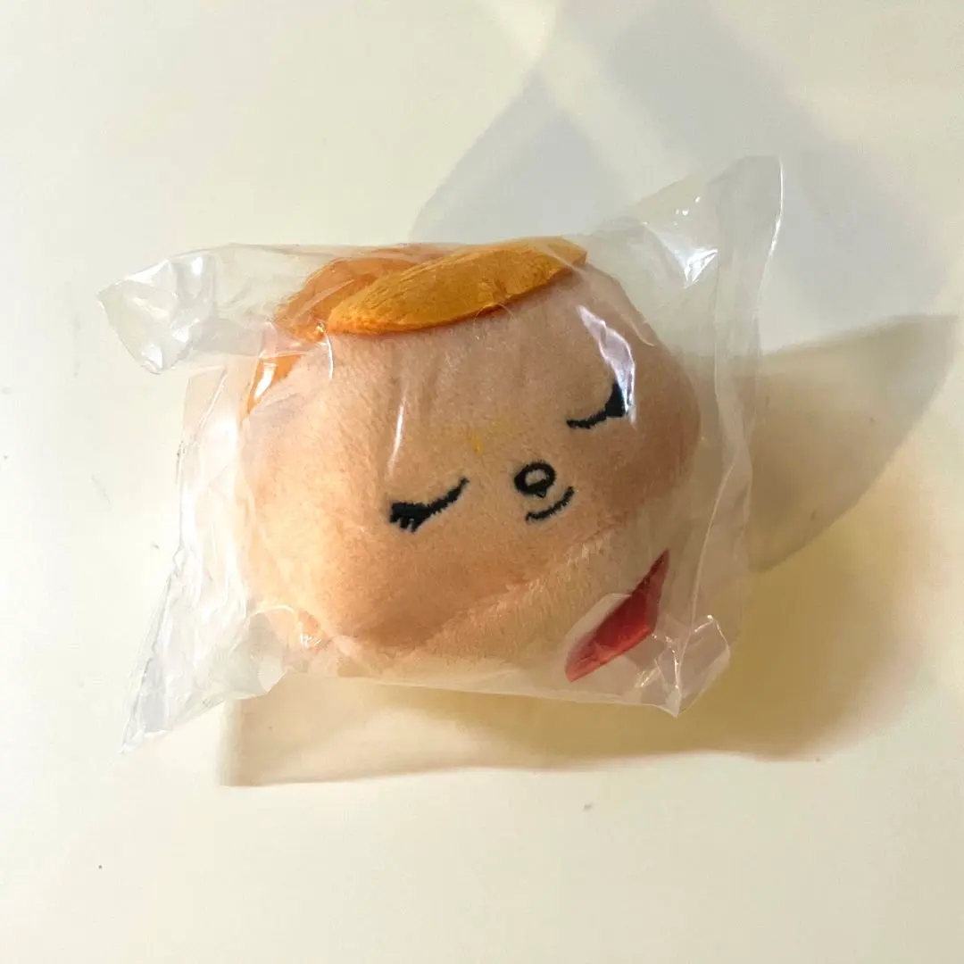 Thumbnail of Fueki glue keychain plushie gashapon (capsule toy)