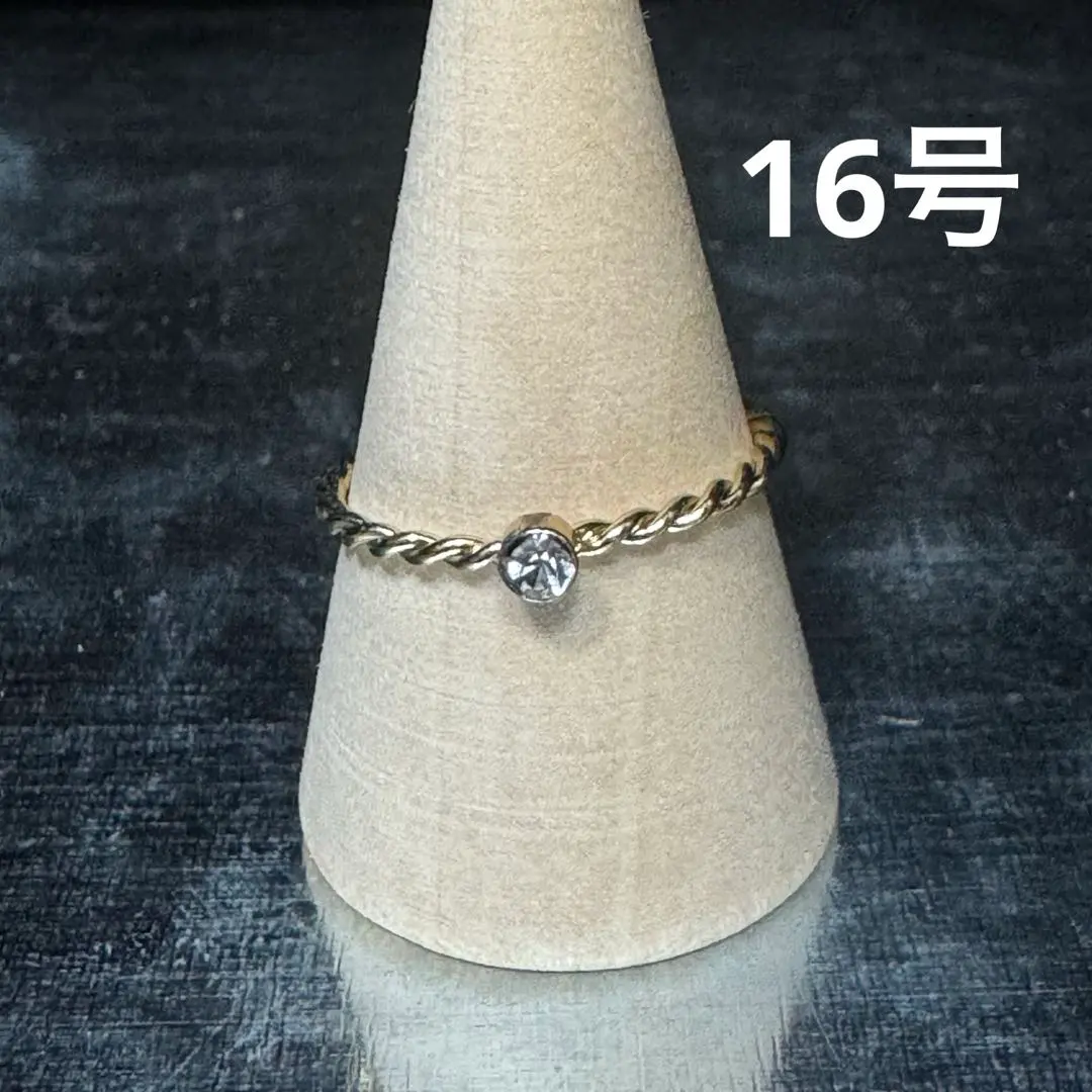 復古風時尚戒指 金色 16號 扭紋戒指 單顆寶石 的縮圖