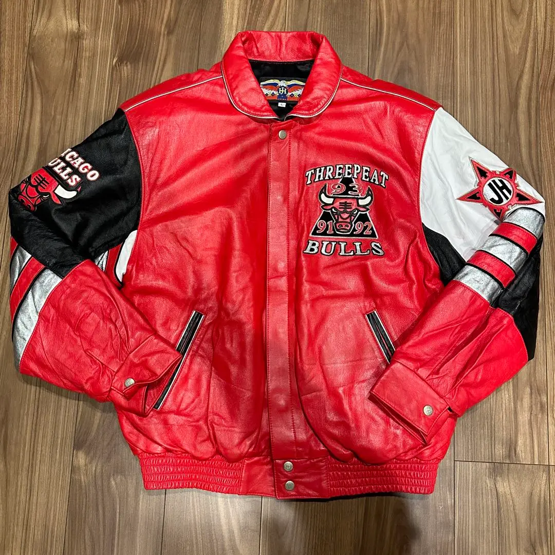 Bulls スタジャン レッド 46 Bulls スタジャン レッド 46