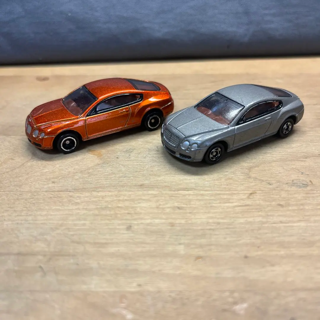 Thumbnail of Tomica Bentley Continental GT Set