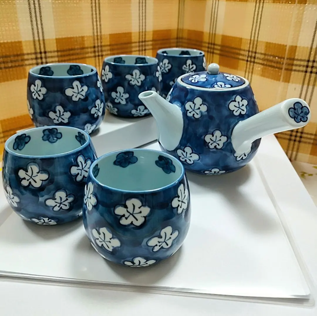 Thumbnail of ●5499#1120 Gen'emon / Sometsuke Kosometsufu Ume Mon Tea Set: Kyusu and 5 teacups 0827