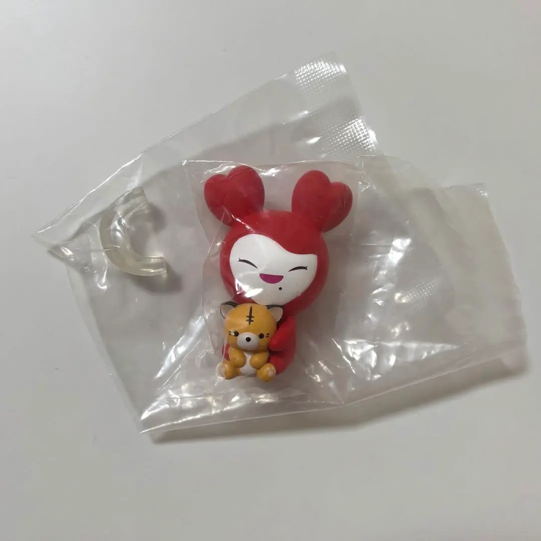 TWICE 彩瑛 櫻桃小丸子 轉蛋 玩偶 的縮圖