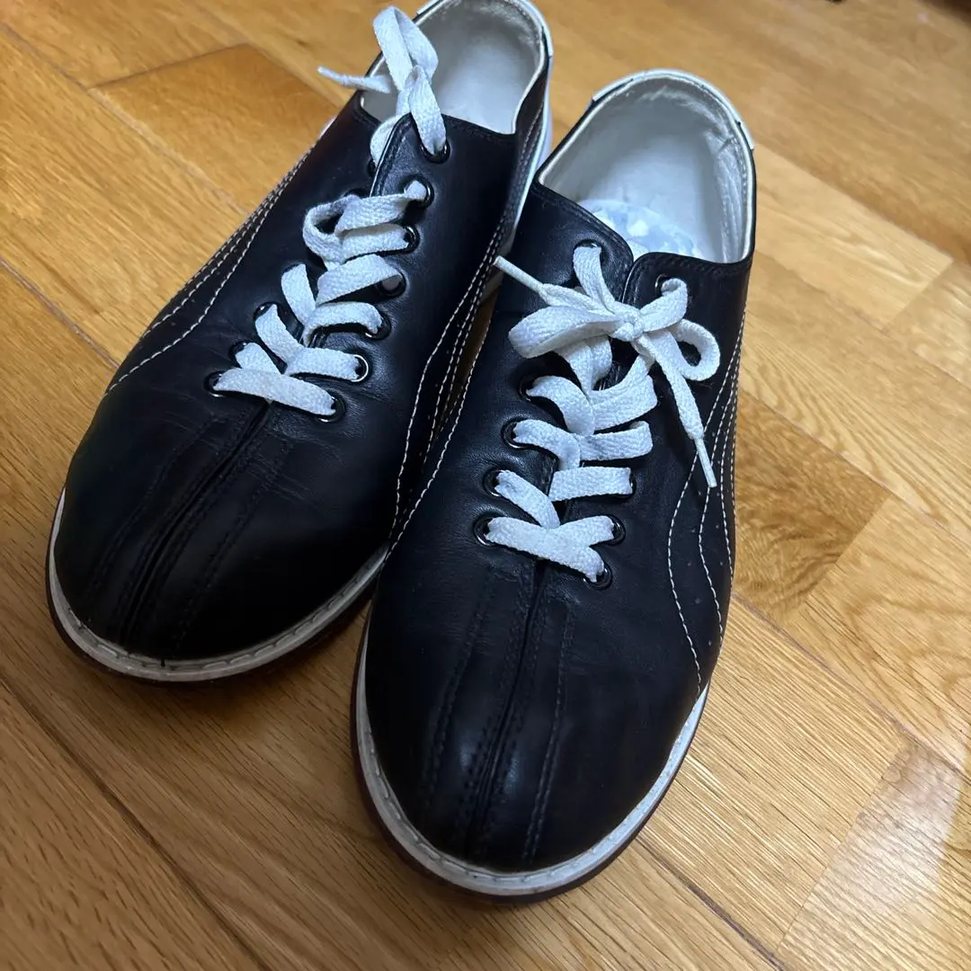 PUMA 古董保齡球鞋 UK 8.5 黑色/白色 的縮圖