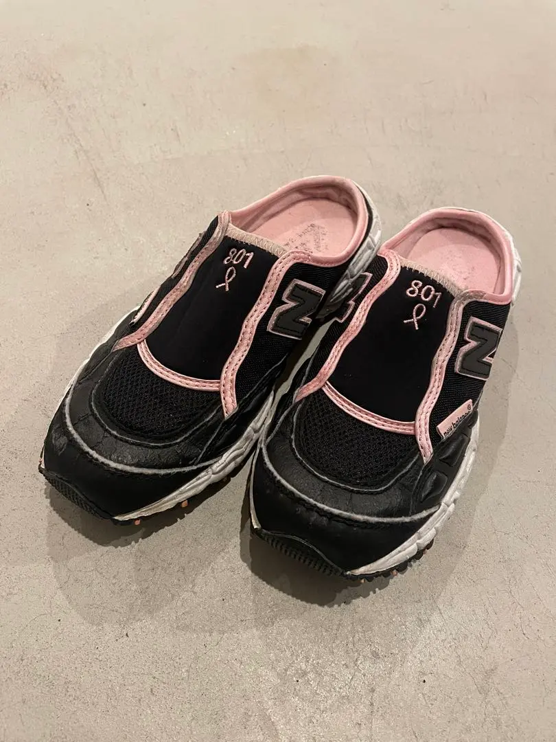 New Balance Puflee Warm ニューバランス ミュール サンダル ブラック（黒）系 New Balance PUFLEE(ニューバランス) - 海外