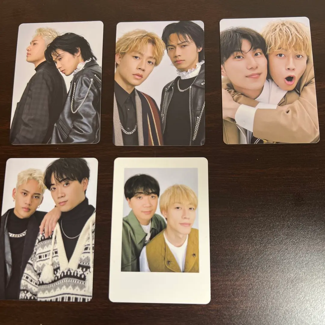 Thumbnail of Talent Card Set 6 Pieces Group Photo Com.dot