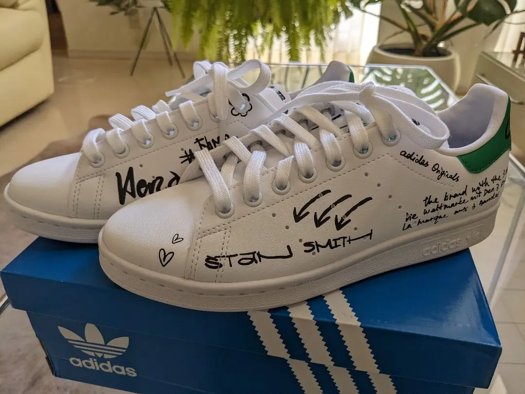 新品未使用☆希少品 adidas アディダス スタンスミス 落書き風