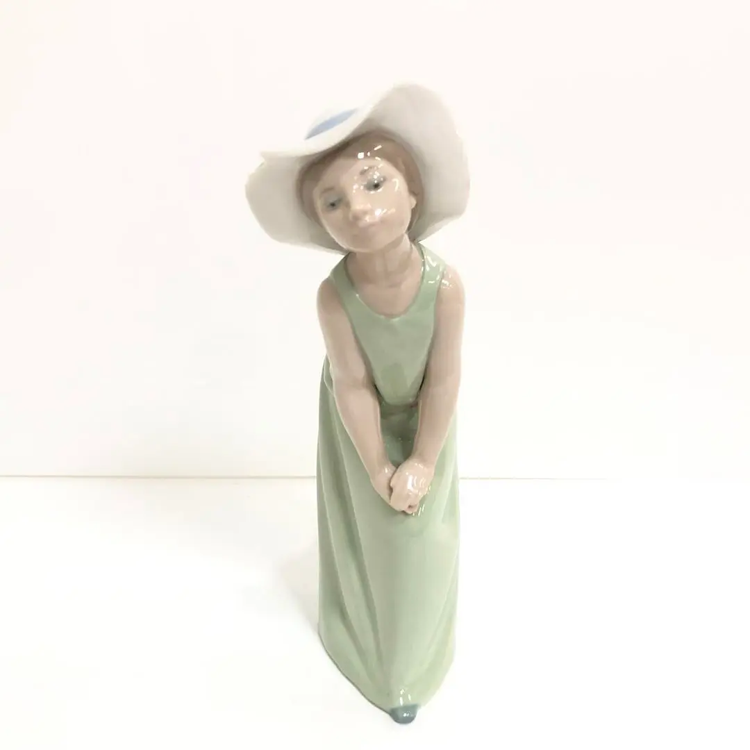 LLADRO リヤドロ 鏡の前で 若草色の少女 フィギュリン 5009 置物