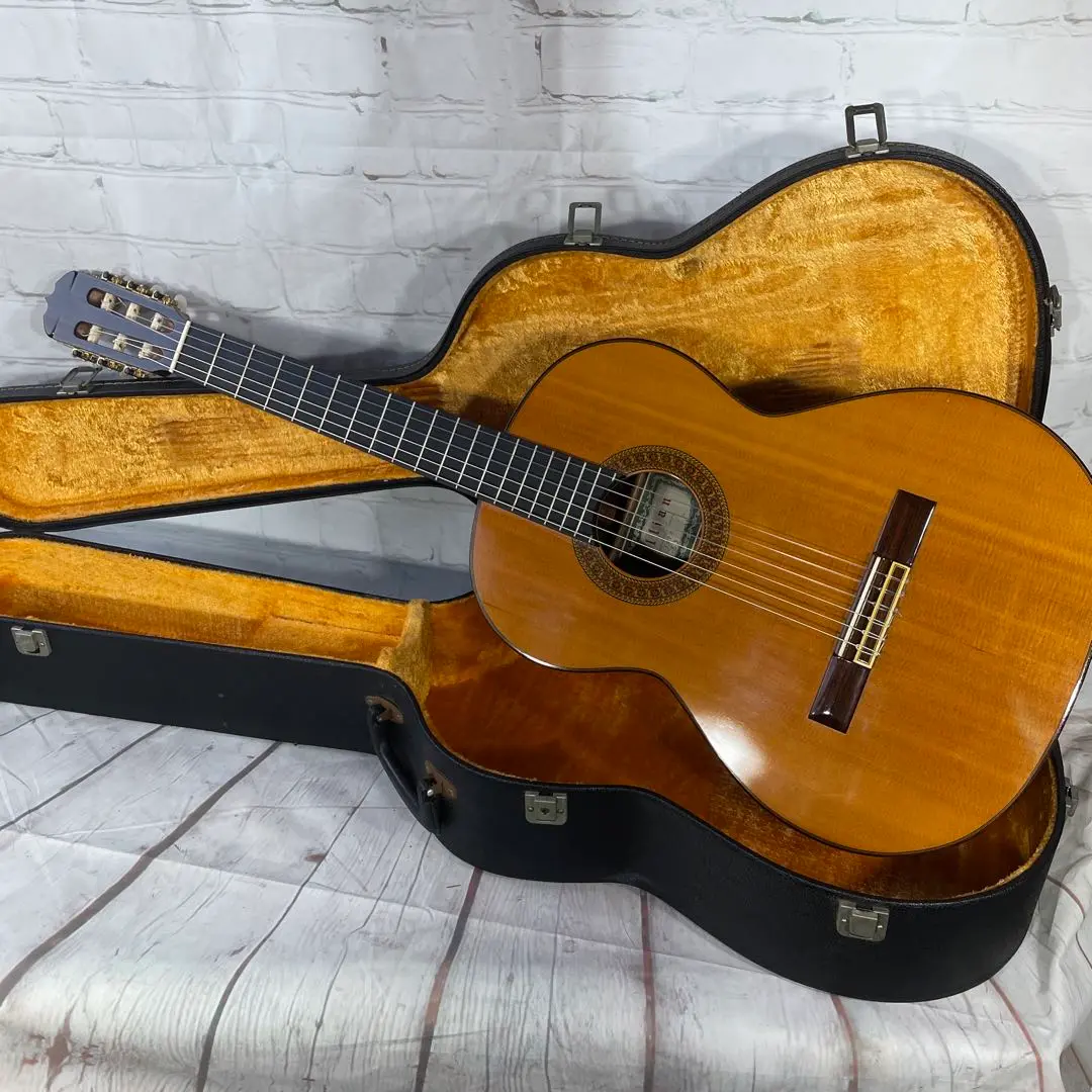 希少 Jullian 150 黒澤楽器 アコースティックギター ハードケース付 希少 Jullian 150 黒澤楽器 アコースティックギター ハードケース付