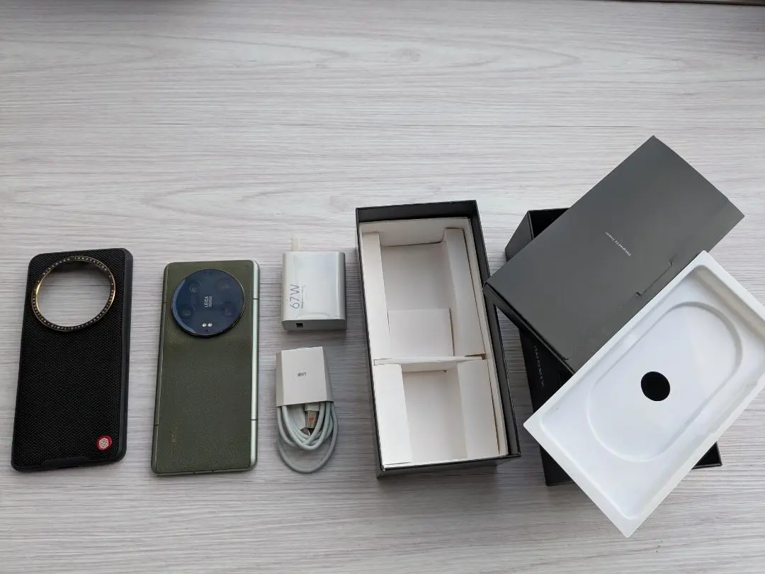 Xiaomi - Xiaomi 13 Ultra　CN版　16GB/ 1TB　ブラック　ほぼ未使用 Xiaomi 13 Ultra 16GB+1TB Black Rom Original (English +