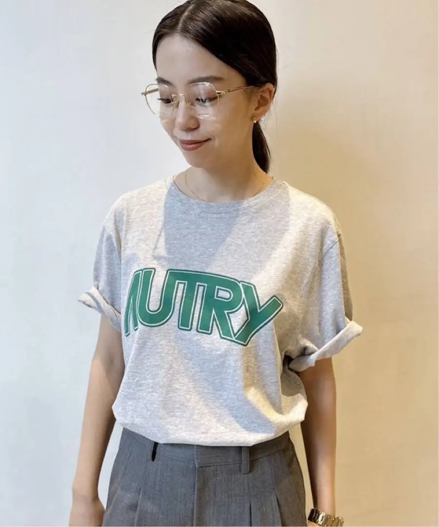 新品未使用　AUTRY ロゴTシャツ　M size aut1702tspm502-2.jpg