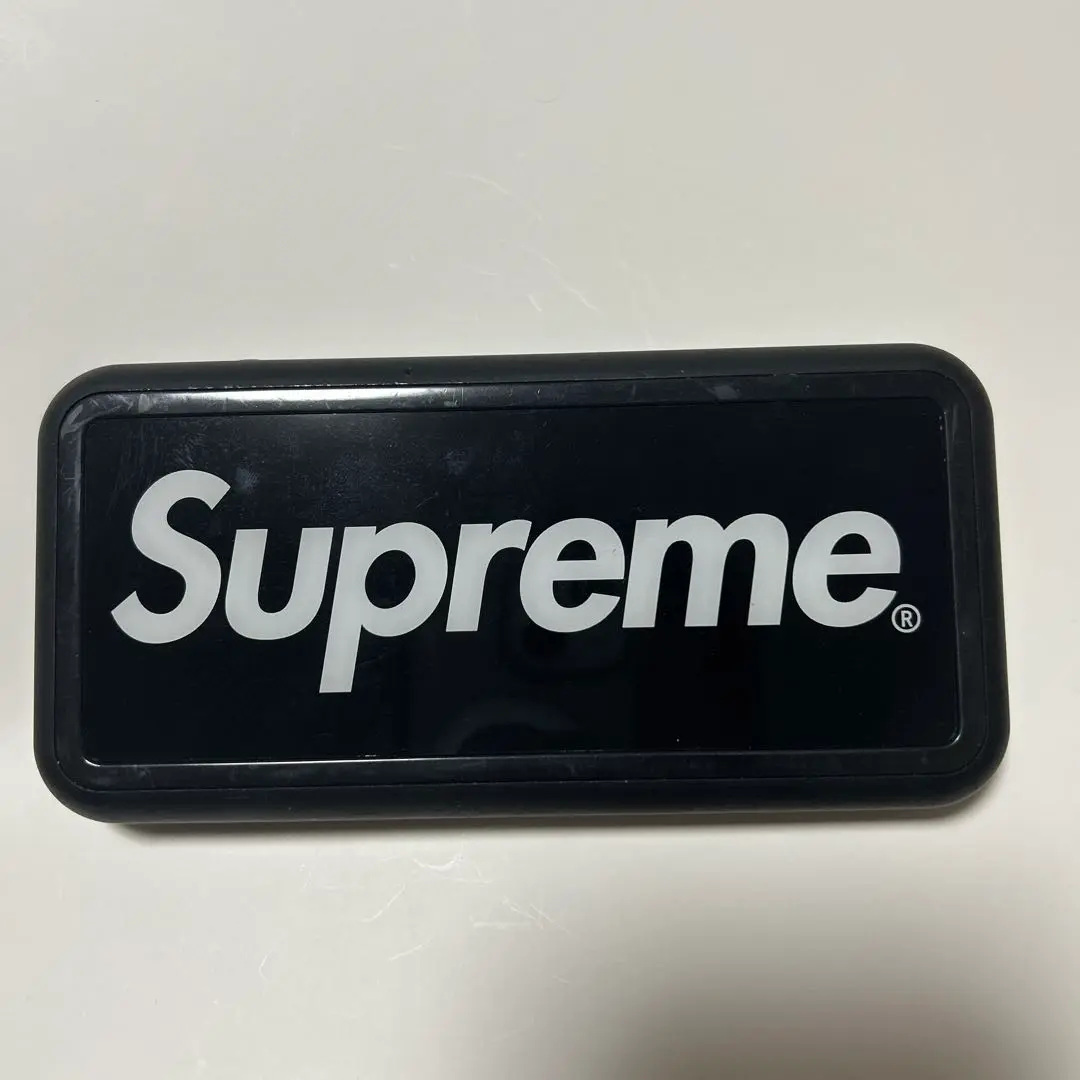 ももみ　supreme モバイルバッテリー 2025年最新】SUPREME モバイルバッテリーの人気アイテム - メルカリ