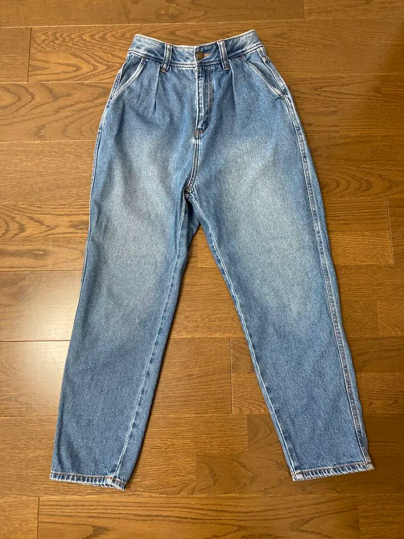 Thumbnail of GU Mom Jeans