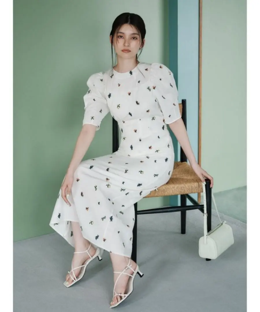 2025年最新】フルーツエンブロイダリーパフスリーブワンピースの人気