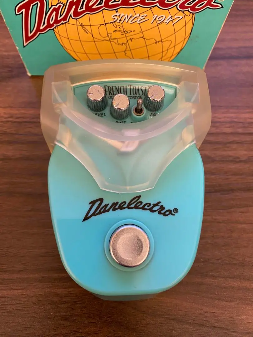 【美品・完品】Danelectro French Toast sddefault.jpg?v=5fe0b848