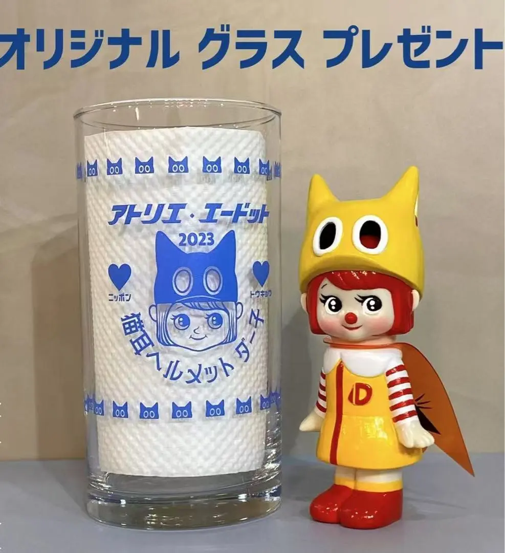 Atelier.a.dot ダー子　猫耳ヘルメット　ソフビ　フィギュア　人形 アトリエ・エードットの「猫耳ヘルメット ダー子」が「三輪車