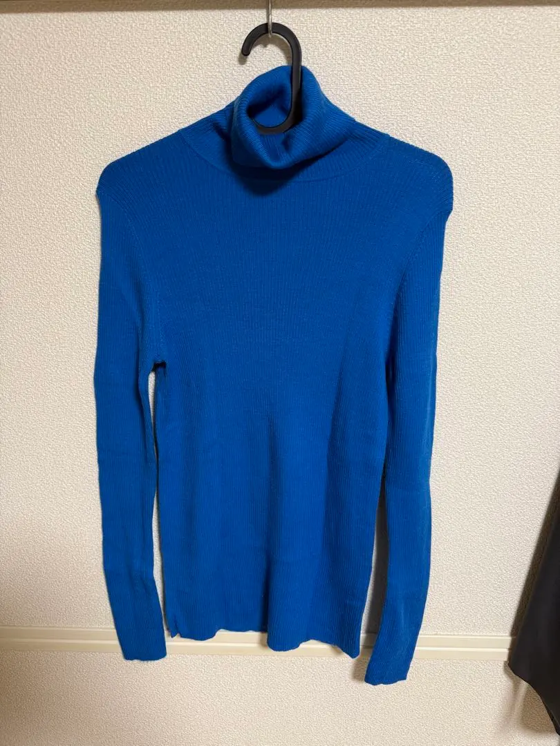 【優衣庫】藍色 高領針織衫 長袖 的縮圖