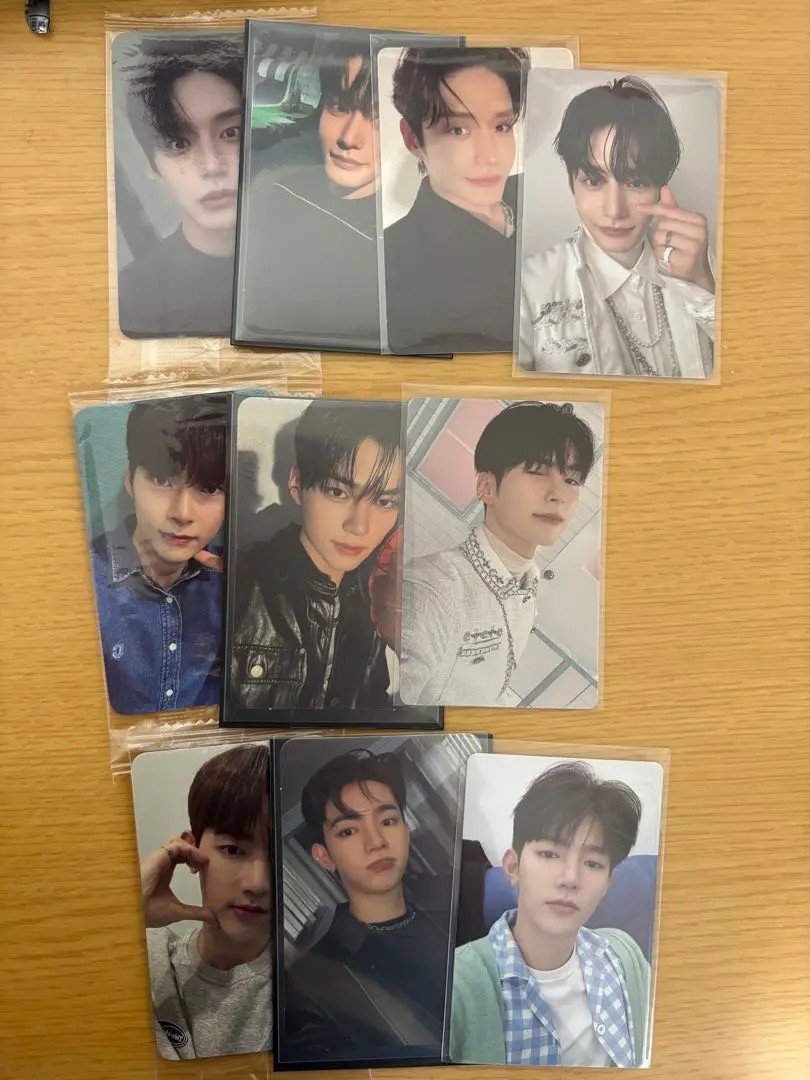 韓國流行音樂團體 Zerobaseone 小卡 的縮圖