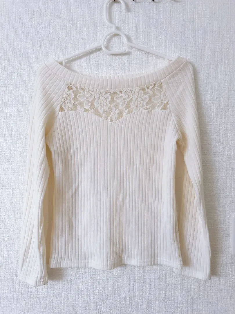Thumbnail of Ivory Floral Off-shoulder Knit F