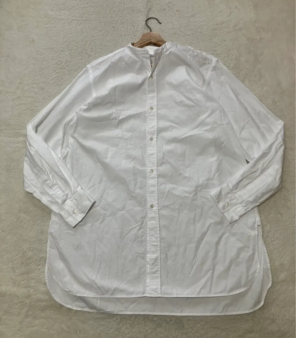 HEUGN ユーゲン Rob 白色 領口無領 立領 的縮圖