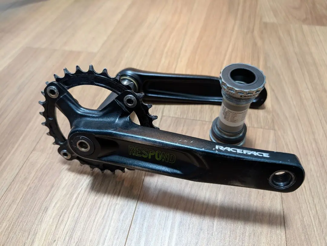 RACEFACE TURBINE クランク未使用品　BB(取外し品)付き RACEFACE Turbine クランク MRP チェーンデバイス BBセット