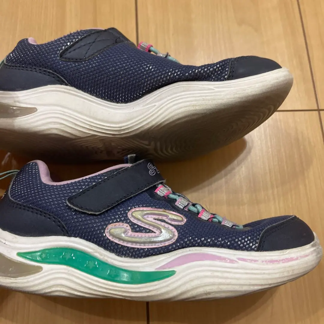 Thumbnail of Skechers Navy Light-Up Shoes, 18.5cm