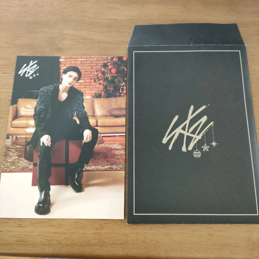Thumbnail of Hyunjin (Stray Kids) Random Trading Card / Photocard from Christmas POPUP