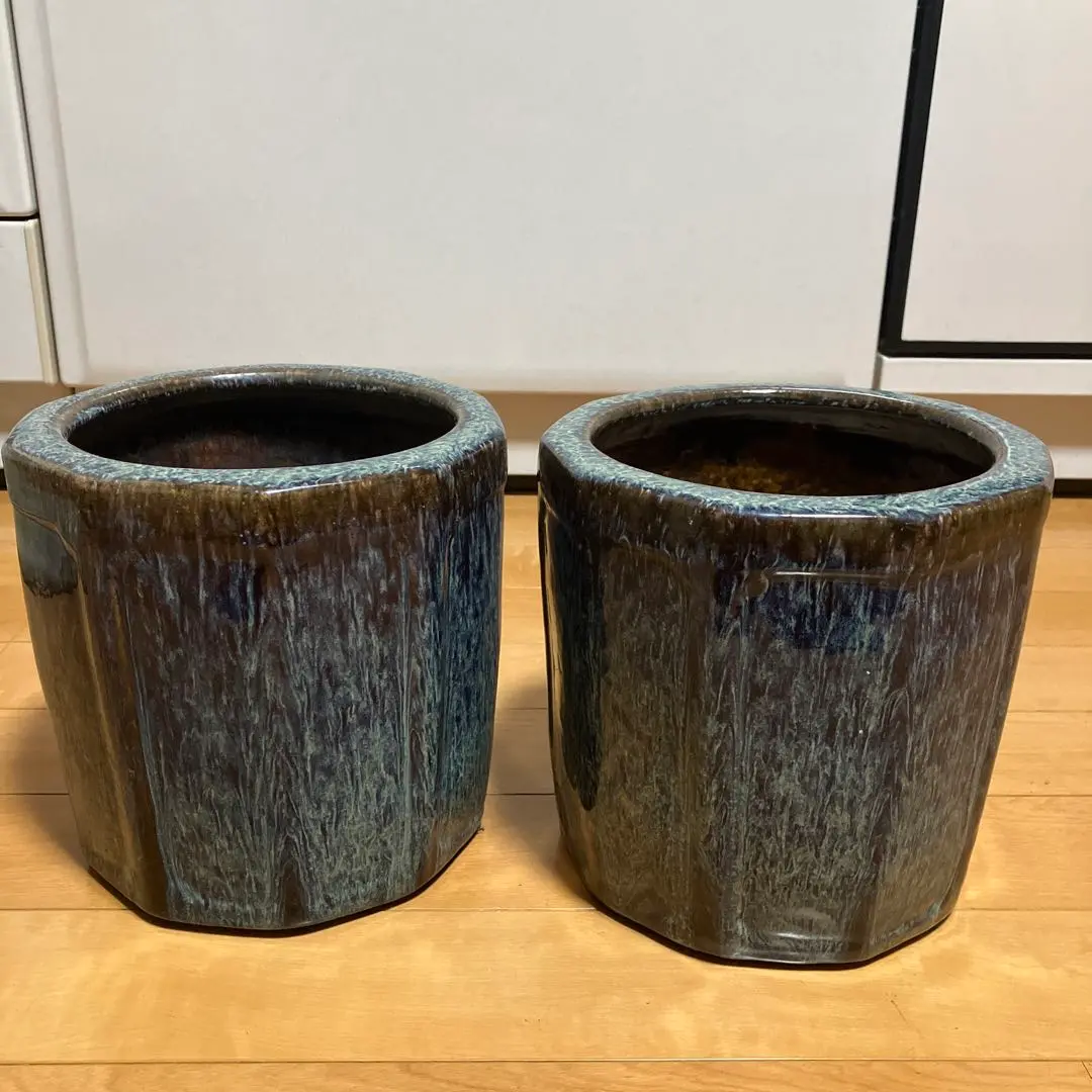 火鉢　瀬戸火鉢　陶器　青　ひょうたん柄　昭和初期　昭和レトロ アンティーク雑貨 昭和初期 山水図 どっしりとした佇まいの瀬戸