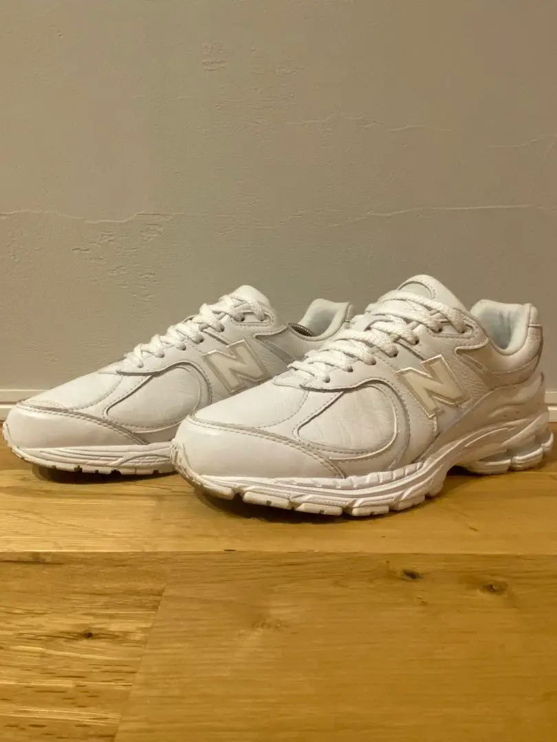 ニューバランス　ML2002RI トリプルホワイト　完売品 NEW BALANCE ML2002RI 
